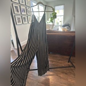 Billabong pant romper. Size XS.